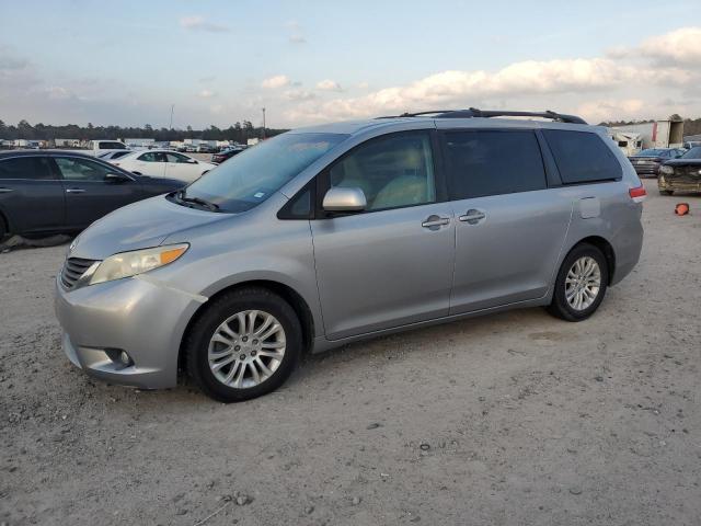 TOYOTA SIENNA XLE 2011 5tdyk3dc1bs022480