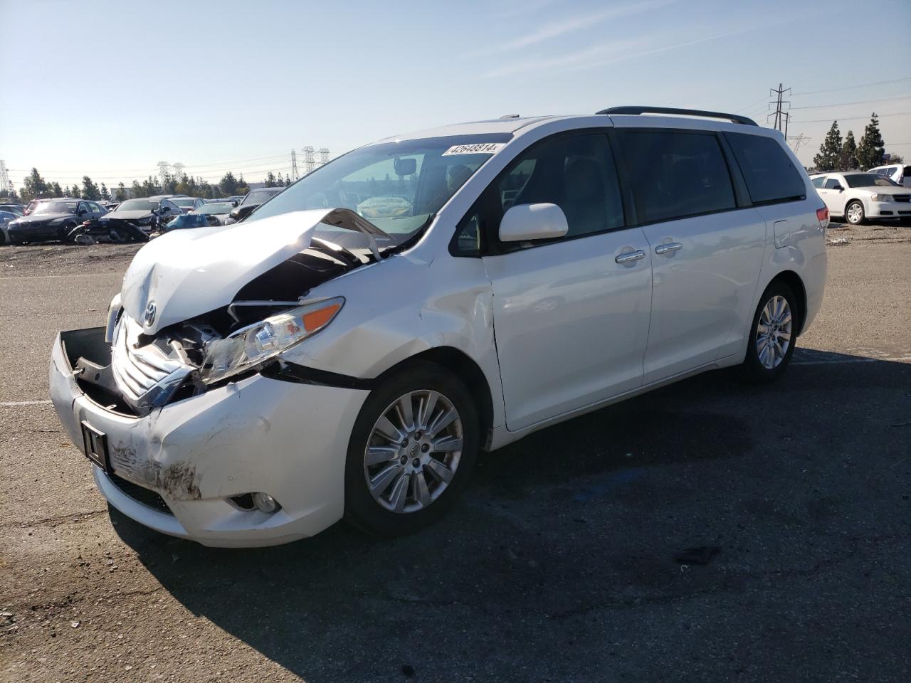 TOYOTA SIENNA 2011 5tdyk3dc1bs144921