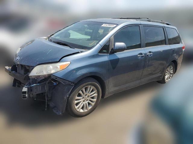 TOYOTA SIENNA XLE 2014 5tdyk3dc1es413357