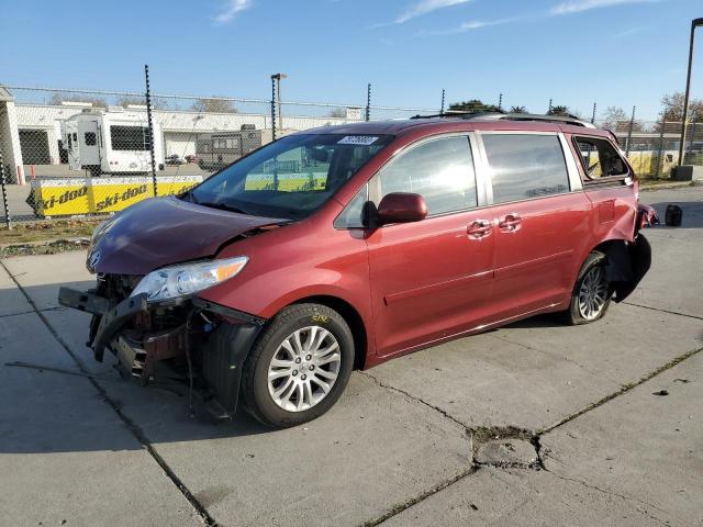 TOYOTA SIENNA XLE 2014 5tdyk3dc1es458833