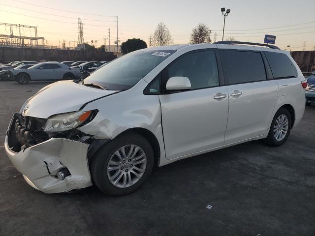 TOYOTA SIENNA XLE 2015 5tdyk3dc1fs603581