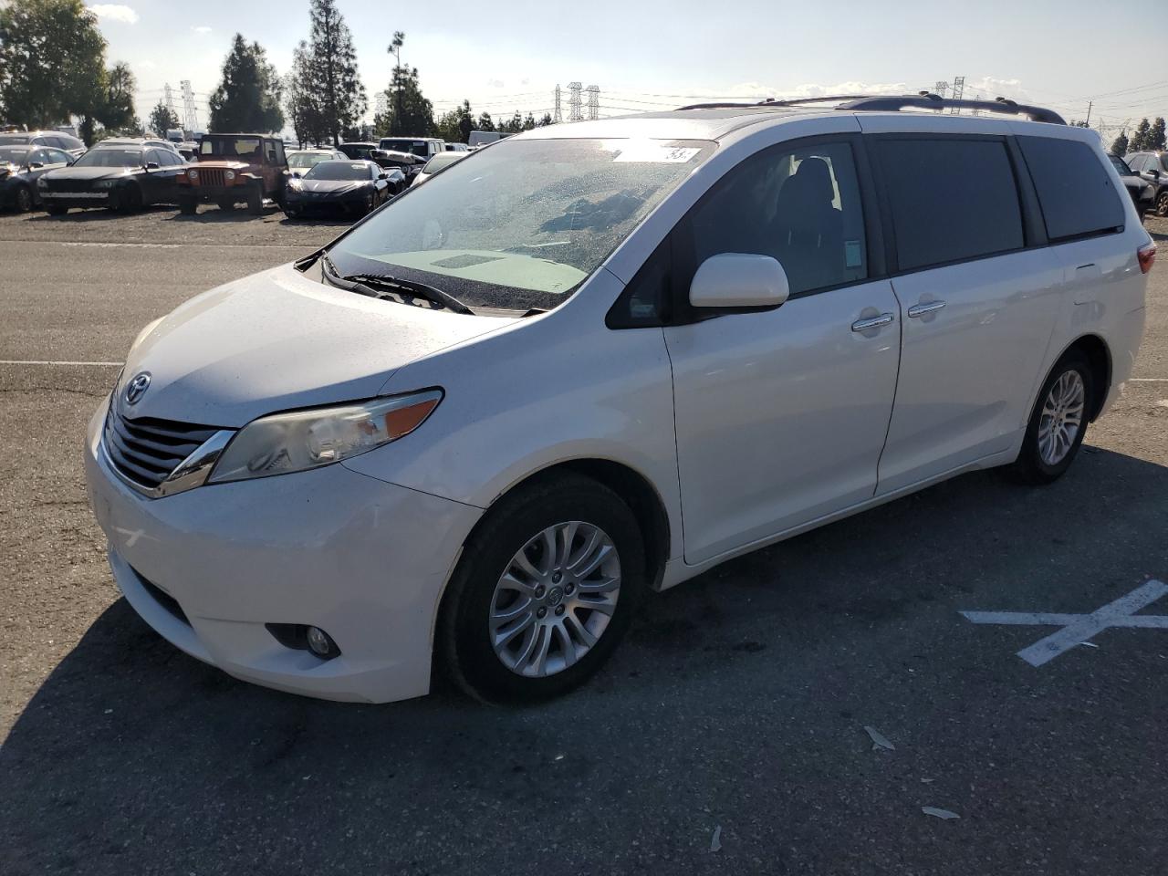 TOYOTA SIENNA 2015 5tdyk3dc1fs631090