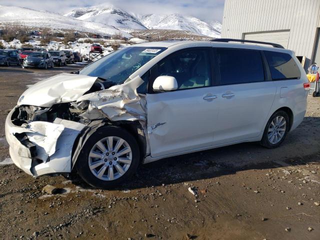 TOYOTA SIENNA XLE 2011 5tdyk3dc2bs004716