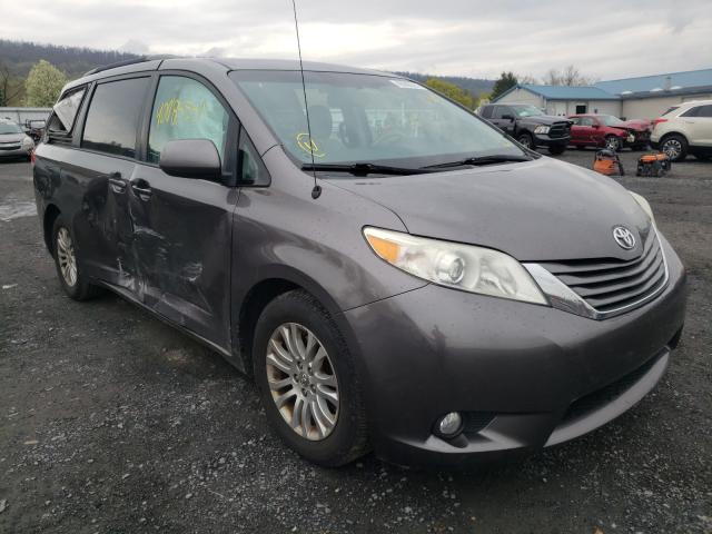 TOYOTA SIENNA XLE 2011 5tdyk3dc2bs139386