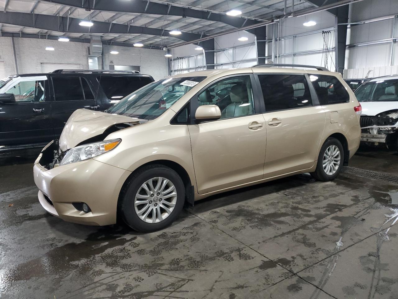 TOYOTA SIENNA 2012 5tdyk3dc2cs266947