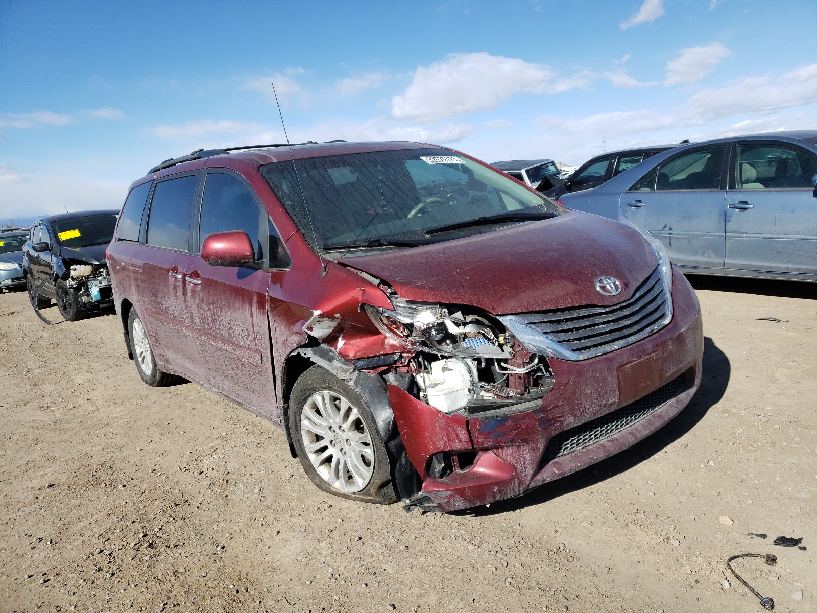 TOYOTA SIENNA XLE 2013 5tdyk3dc2ds288917