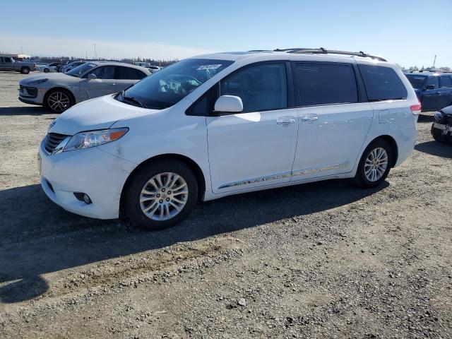 TOYOTA SIENNA XLE 2013 5tdyk3dc2ds296399