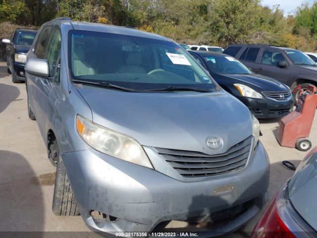 TOYOTA SIENNA 2013 5tdyk3dc2ds343737