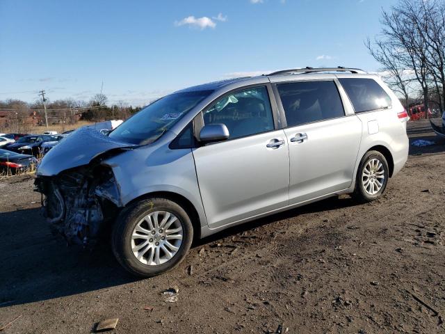 TOYOTA SIENNA XLE 2014 5tdyk3dc2es433584