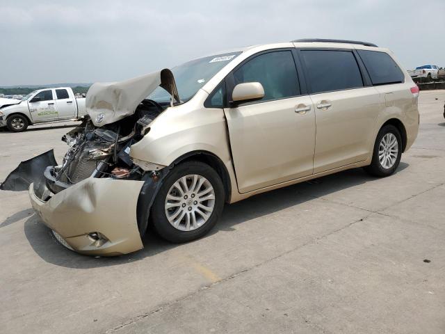 TOYOTA SIENNA XLE 2014 5tdyk3dc2es522121