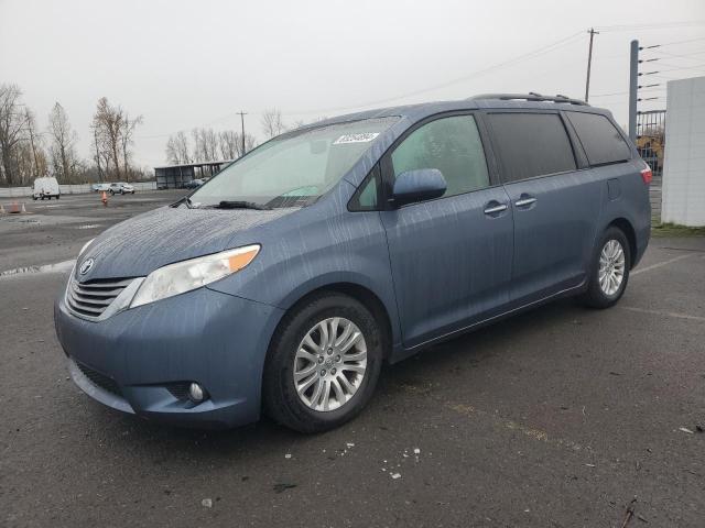 TOYOTA SIENNA XLE 2015 5tdyk3dc2fs530737