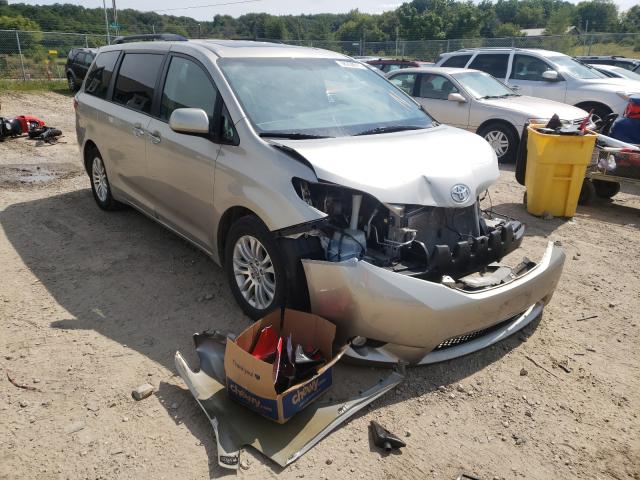 TOYOTA SIENNA XLE 2015 5tdyk3dc2fs549661