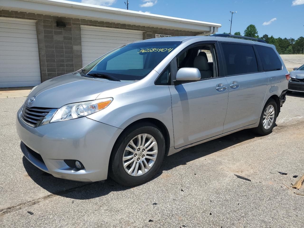 TOYOTA SIENNA 2015 5tdyk3dc2fs553385