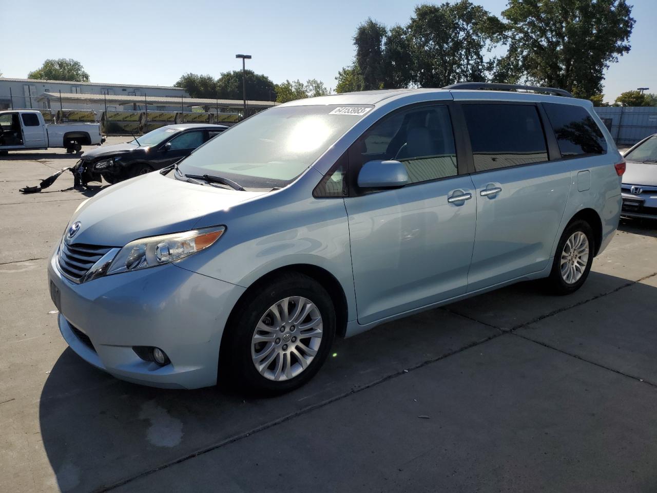 TOYOTA SIENNA 2016 5tdyk3dc2gs692157