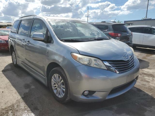 TOYOTA SIENNA XLE 2011 5tdyk3dc3bs104176