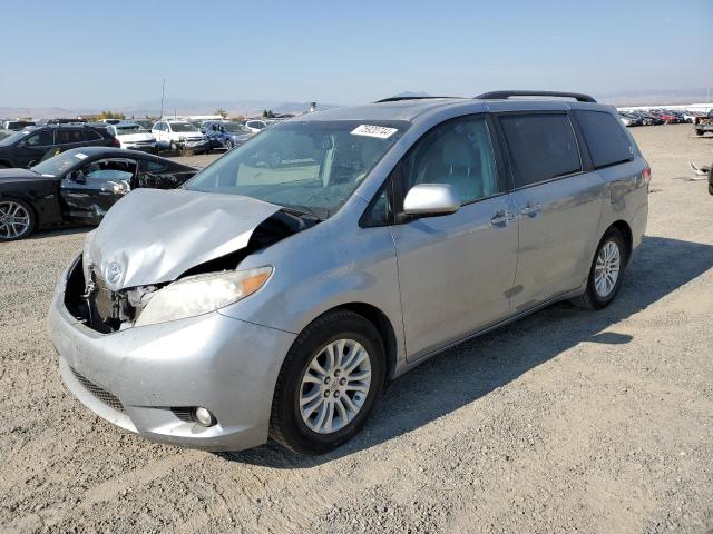 TOYOTA SIENNA XLE 2013 5tdyk3dc3ds300363