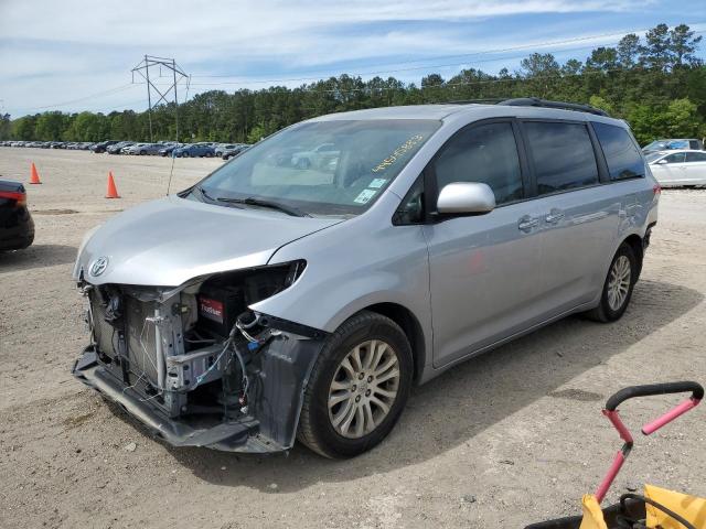 TOYOTA SIENNA XLE 2013 5tdyk3dc3ds330348