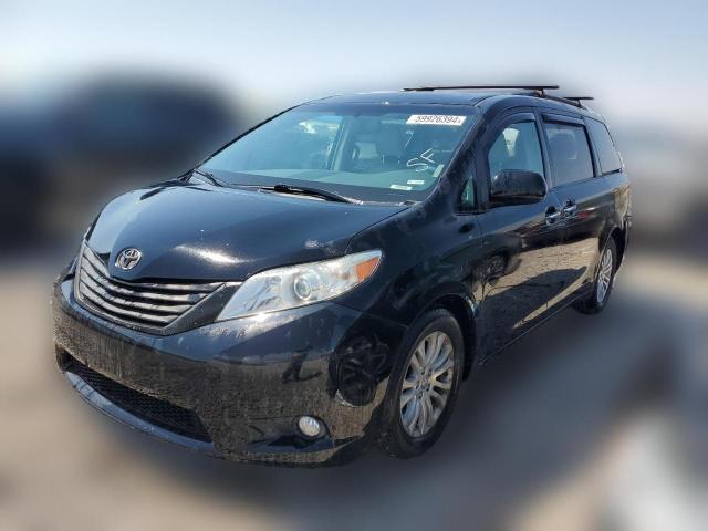 TOYOTA SIENNA XLE 2013 5tdyk3dc3ds366265