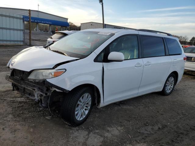 TOYOTA SIENNA XLE 2014 5tdyk3dc3es479828