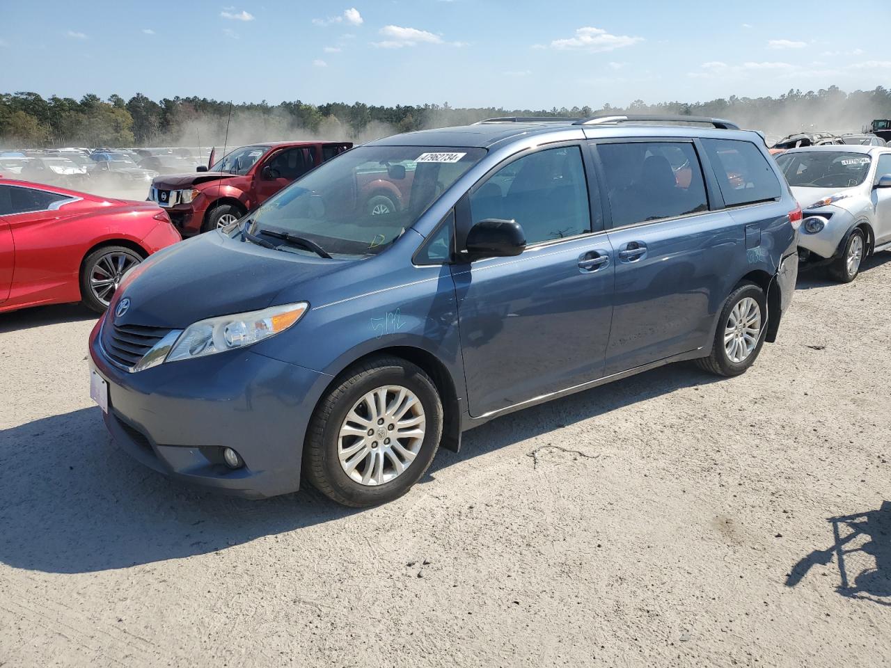 TOYOTA SIENNA 2014 5tdyk3dc3es490960