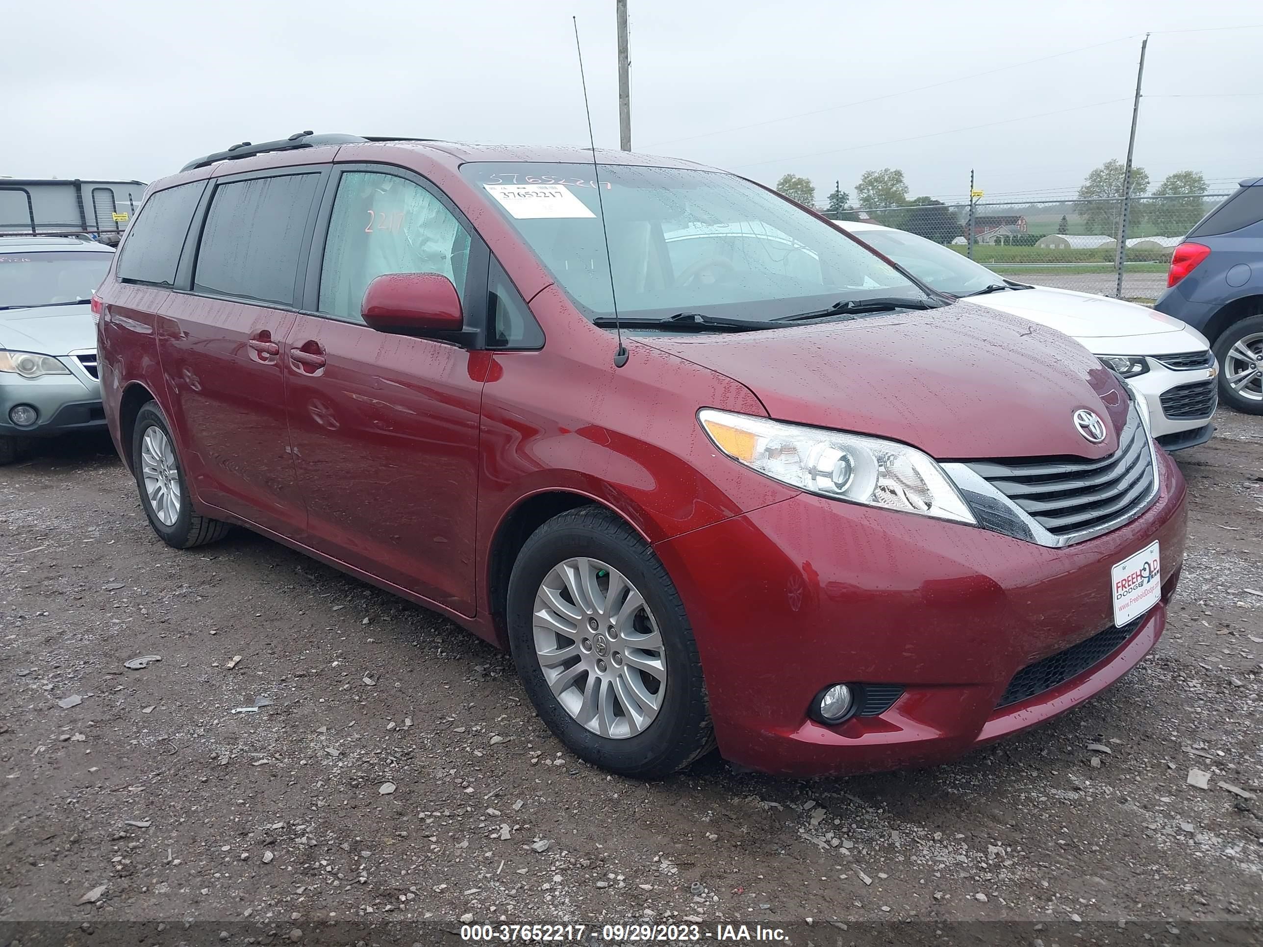 TOYOTA SIENNA 2014 5tdyk3dc3es526503