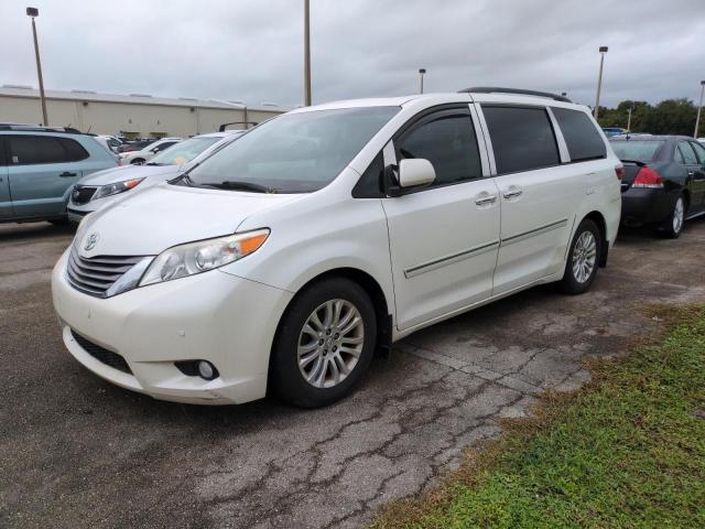 TOYOTA SIENNA XLE 2015 5tdyk3dc3fs527670