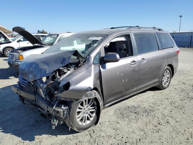 TOYOTA SIENNA XLE 2015 5tdyk3dc3fs552794