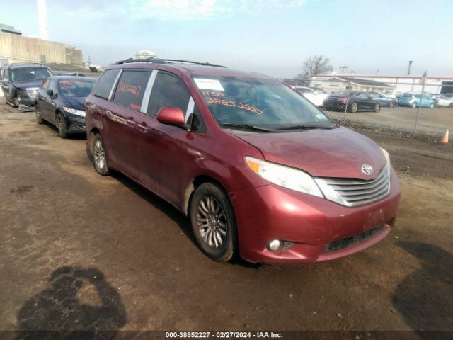 TOYOTA SIENNA 2015 5tdyk3dc3fs587626