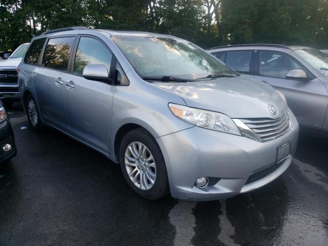 TOYOTA SIENNA XLE 2015 5tdyk3dc3fs604585