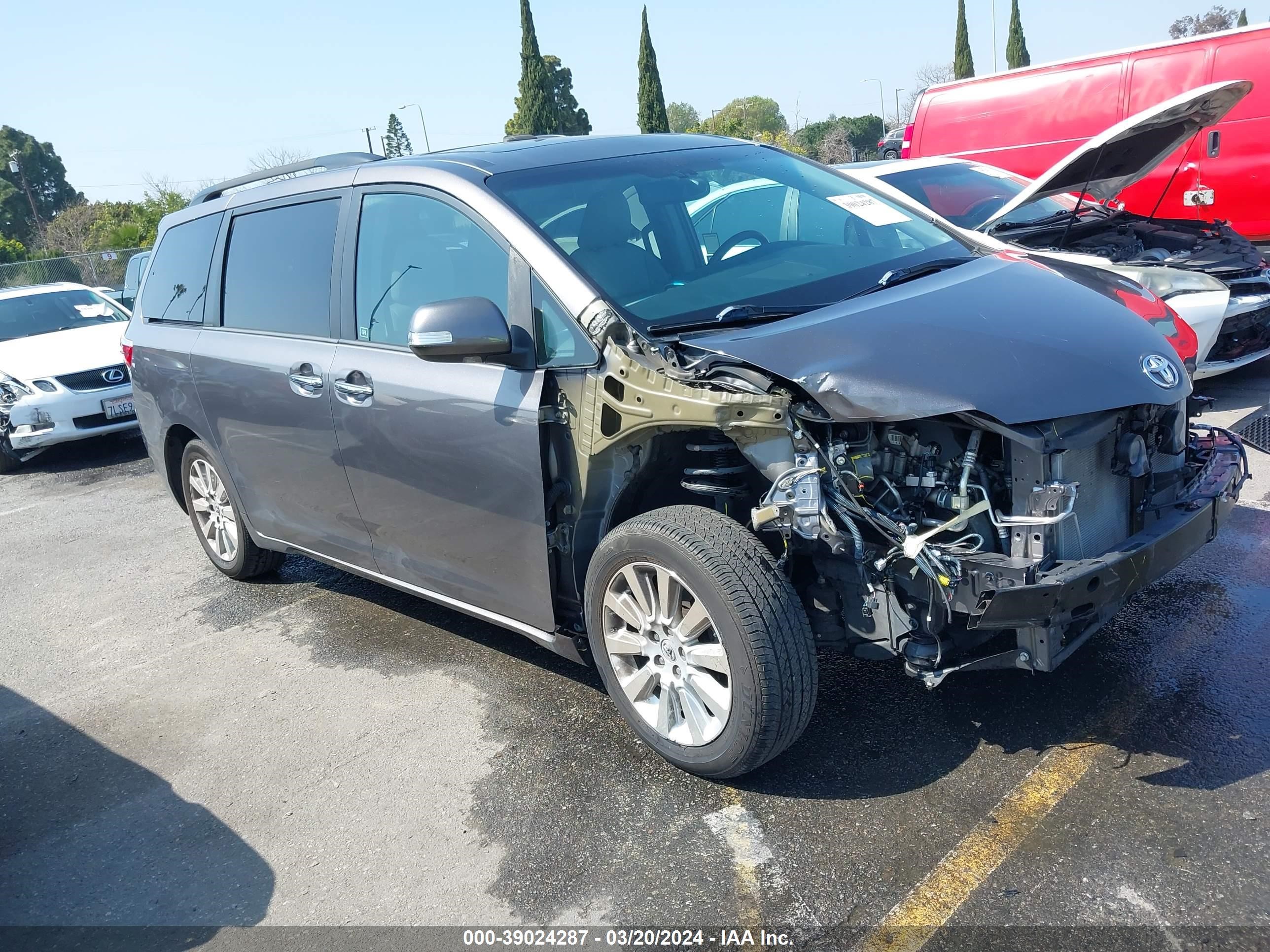 TOYOTA SIENNA 2016 5tdyk3dc3gs736280