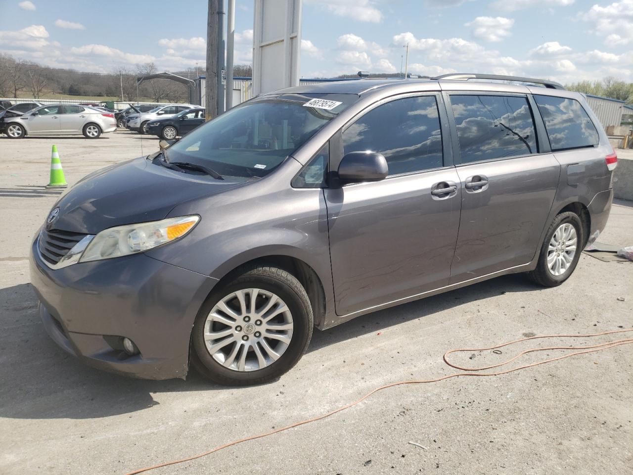 TOYOTA SIENNA 2011 5tdyk3dc4bs012218