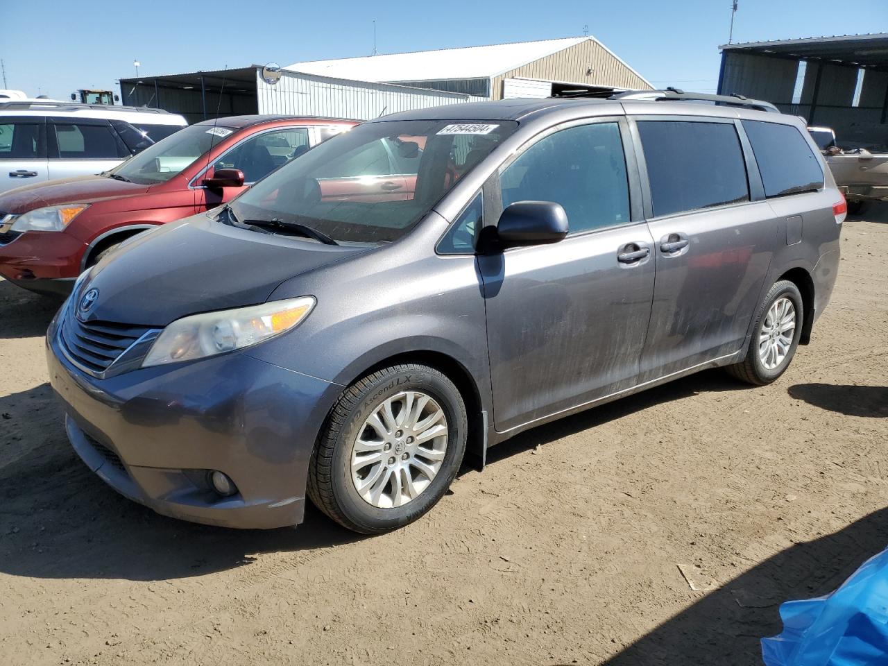 TOYOTA SIENNA 2011 5tdyk3dc4bs163284