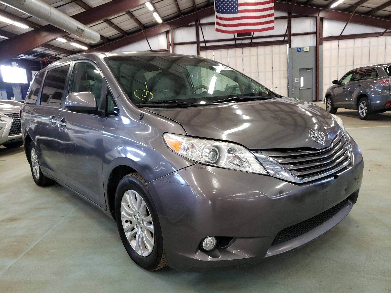 TOYOTA SIENNA XLE 2013 5tdyk3dc4ds303756