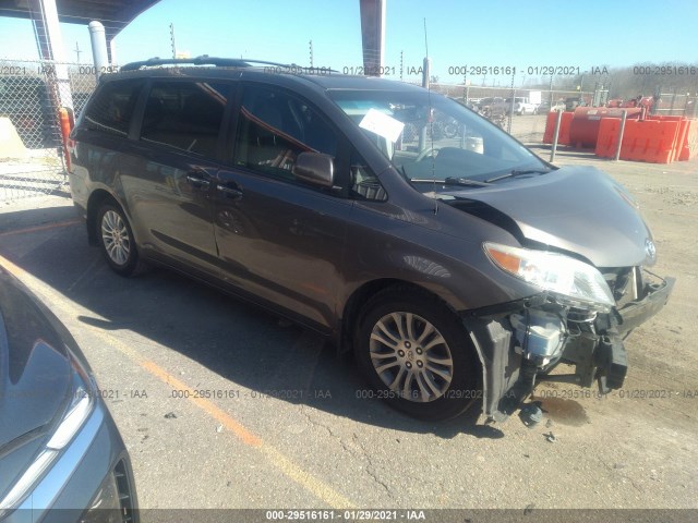 TOYOTA SIENNA 2013 5tdyk3dc4ds318435