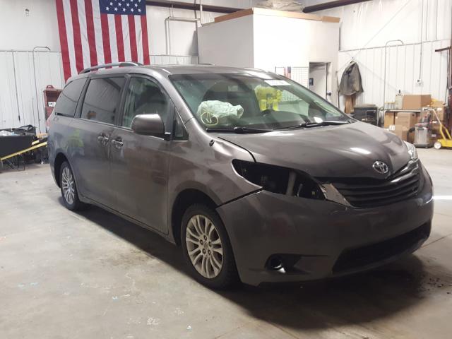 TOYOTA SIENNA XLE 2013 5tdyk3dc4ds391224