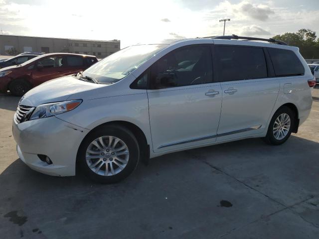 TOYOTA SIENNA XLE 2015 5tdyk3dc4fs544655