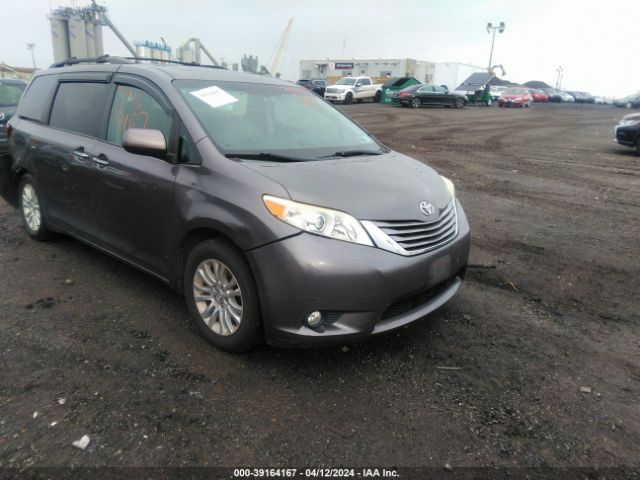 TOYOTA SIENNA 2015 5tdyk3dc4fs545191