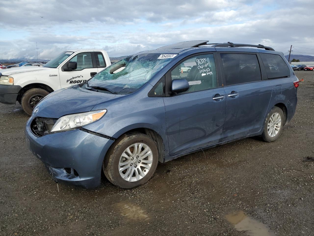 TOYOTA SIENNA 2015 5tdyk3dc4fs652418