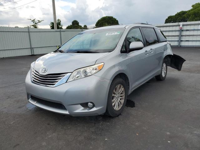 TOYOTA SIENNA XLE 2015 5tdyk3dc4fs652919