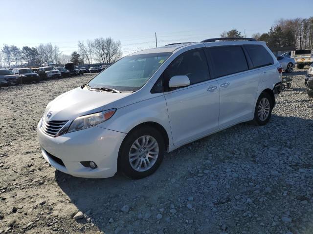 TOYOTA SIENNA XLE 2015 5tdyk3dc4fs676816