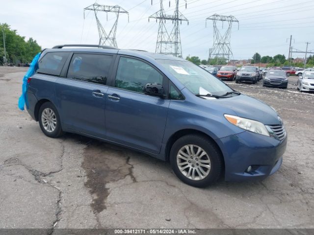 TOYOTA SIENNA 2016 5tdyk3dc4gs717172