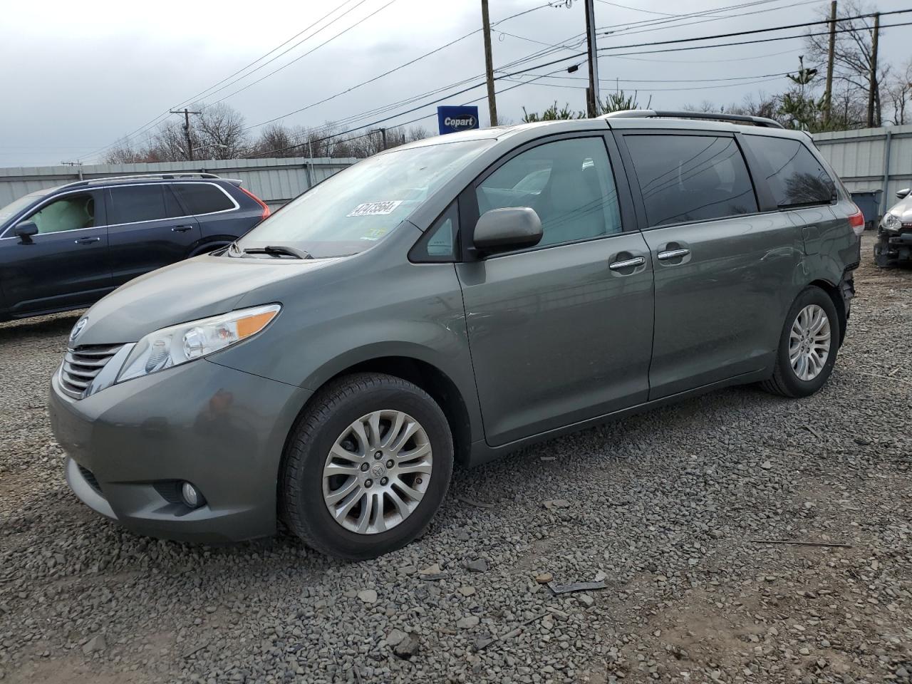 TOYOTA SIENNA 2011 5tdyk3dc5bs060116