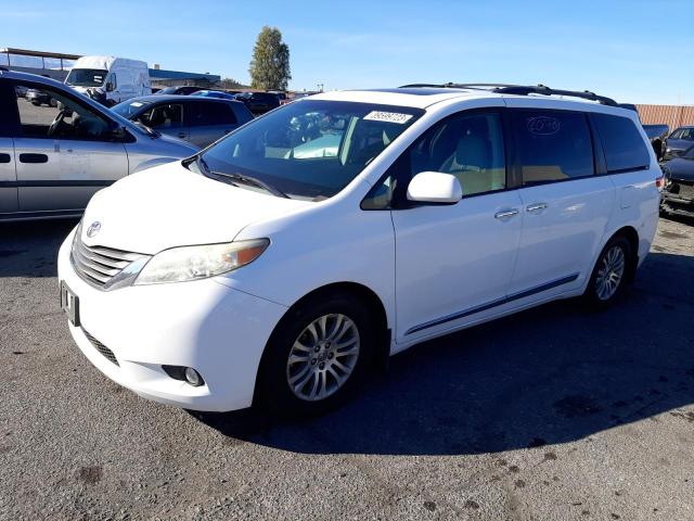 TOYOTA SIENNA XLE 2011 5tdyk3dc5bs126745