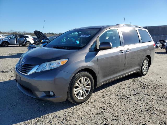 TOYOTA SIENNA XLE 2013 5tdyk3dc5ds290080