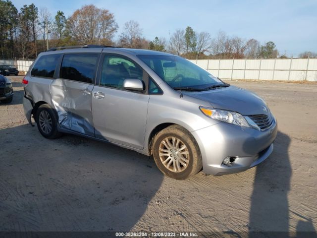 TOYOTA SIENNA 2013 5tdyk3dc5ds326950