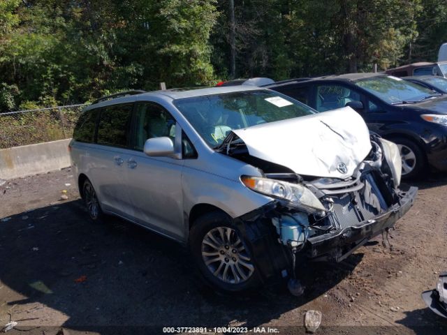 TOYOTA SIENNA 2013 5tdyk3dc5ds330996