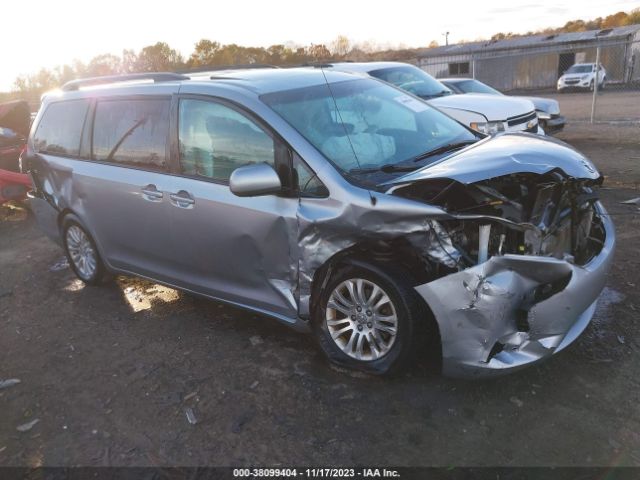 TOYOTA SIENNA 2013 5tdyk3dc5ds400450