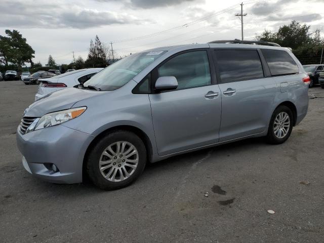 TOYOTA SIENNA XLE 2014 5tdyk3dc5es415127