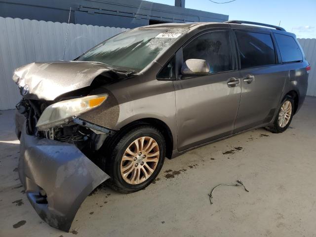 TOYOTA SIENNA XLE 2014 5tdyk3dc5es438617