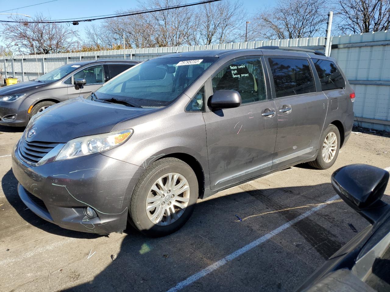 TOYOTA SIENNA 2014 5tdyk3dc5es468975